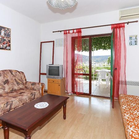 Holiday Home Marcelo-With Terrace Vinišće 외부 사진